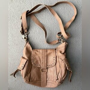 We The Free Baby Leigh Distressed Tote in Saddle🔥🔥